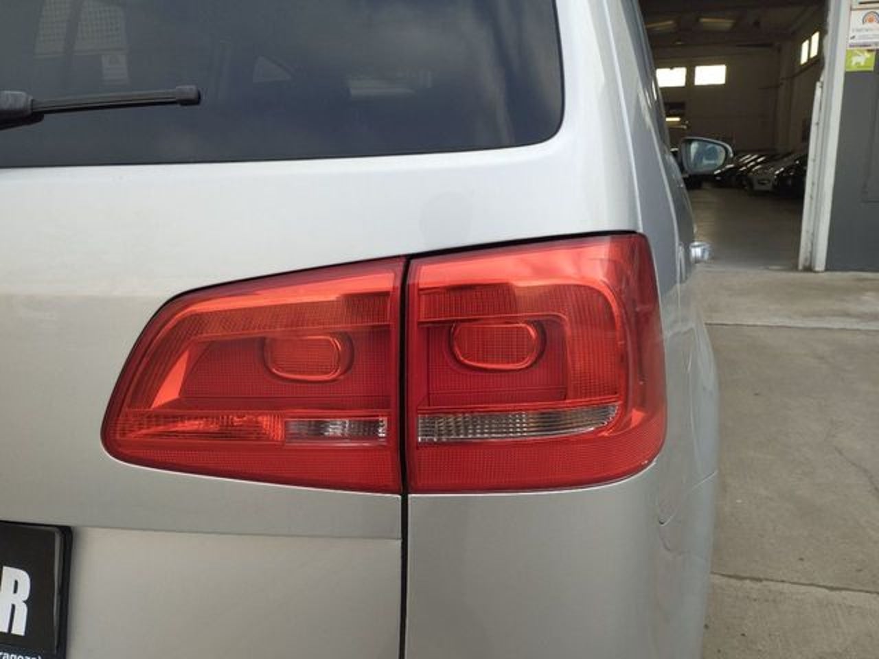 VOLKSWAGEN Touran