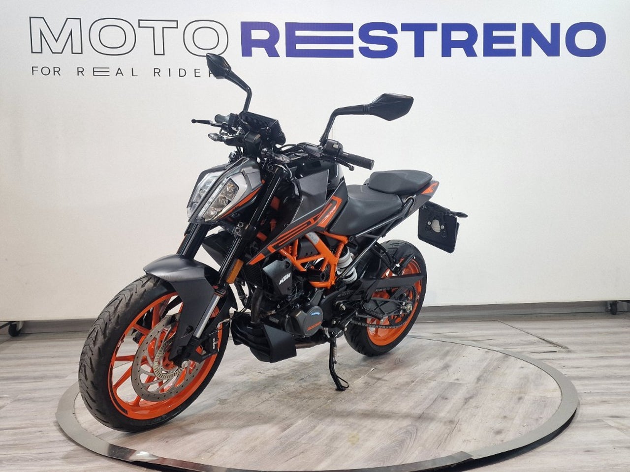 Ver moto KTM 125Duke