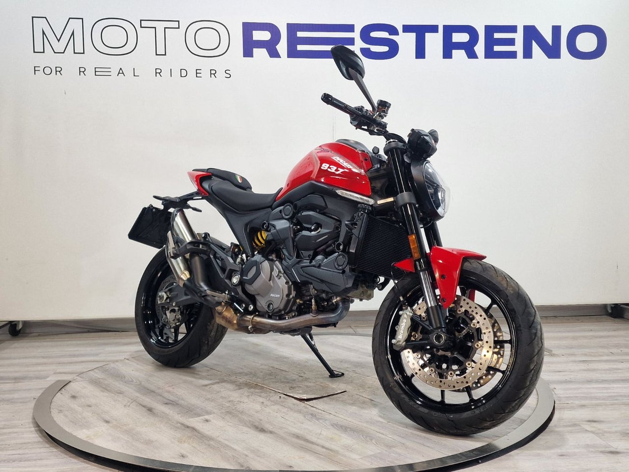 Ver moto DUCATI MONSTERVersión 2021 - 2025