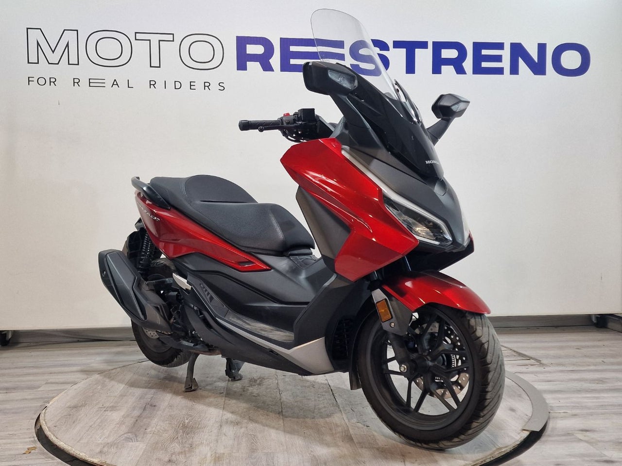Ver moto HONDA FORZA 350Versión 2021 - 2024