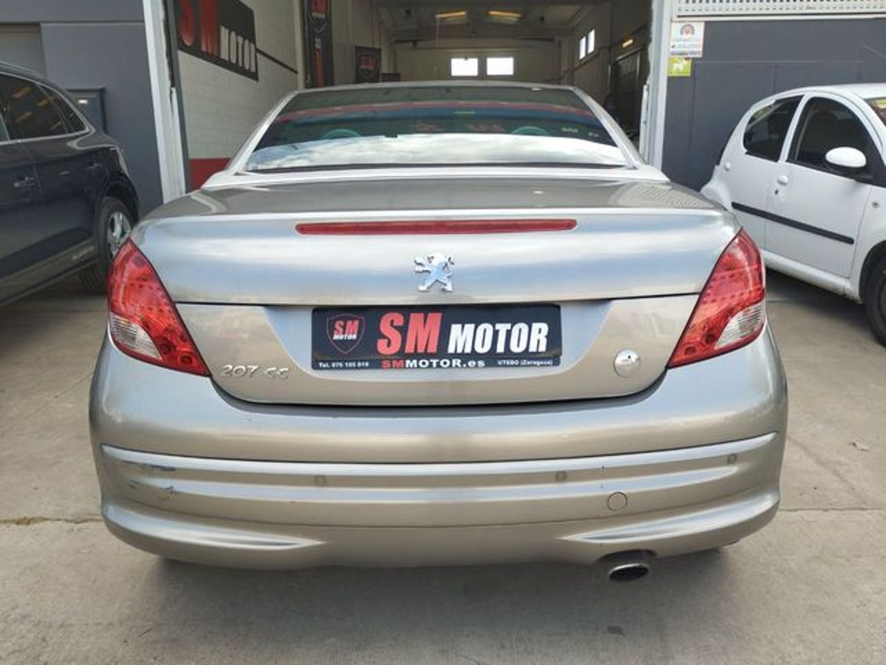 PEUGEOT 207