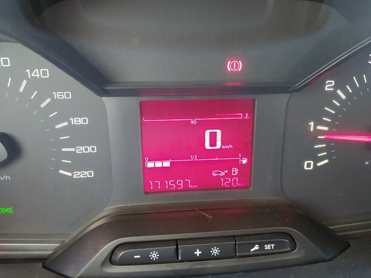 PEUGEOT Partner