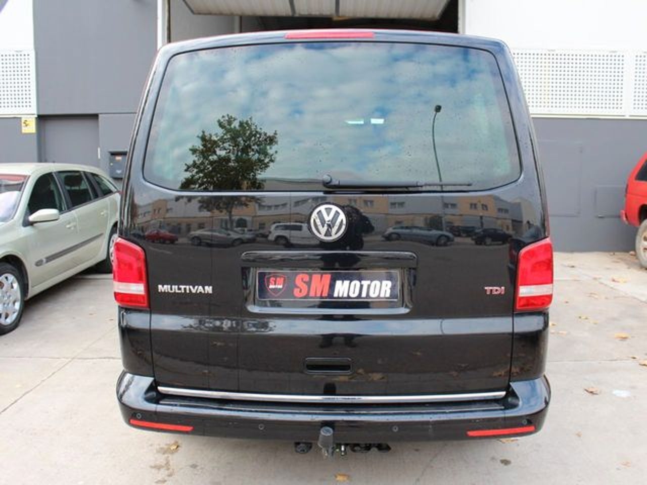 VOLKSWAGEN Multivan