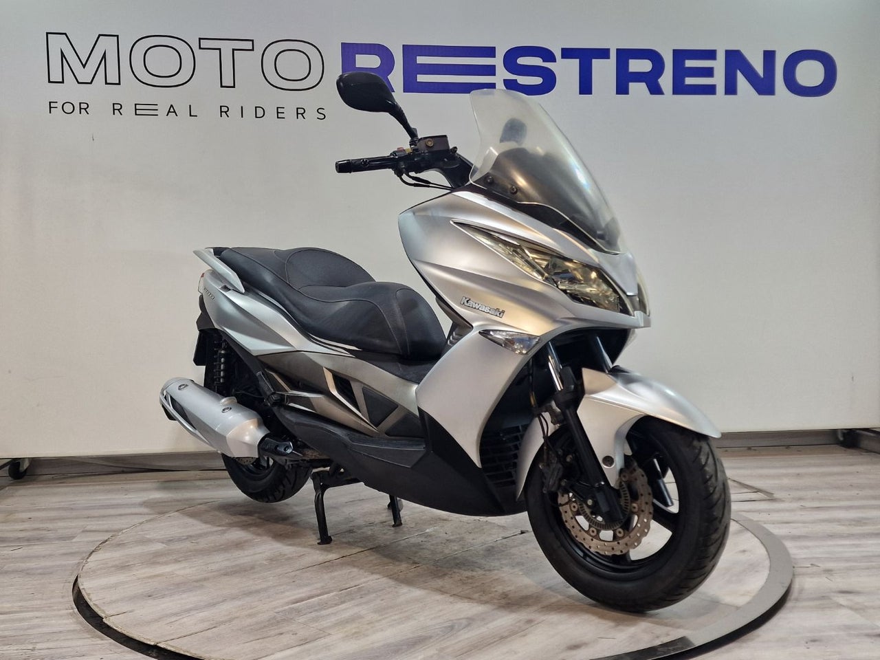 Ver moto KAWASAKI J 300Versión 2013 - 2017