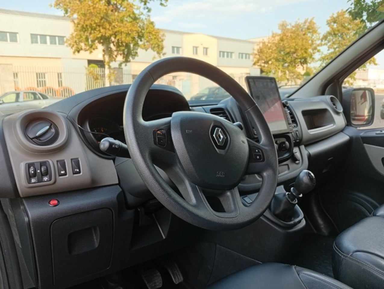 RENAULT Trafic