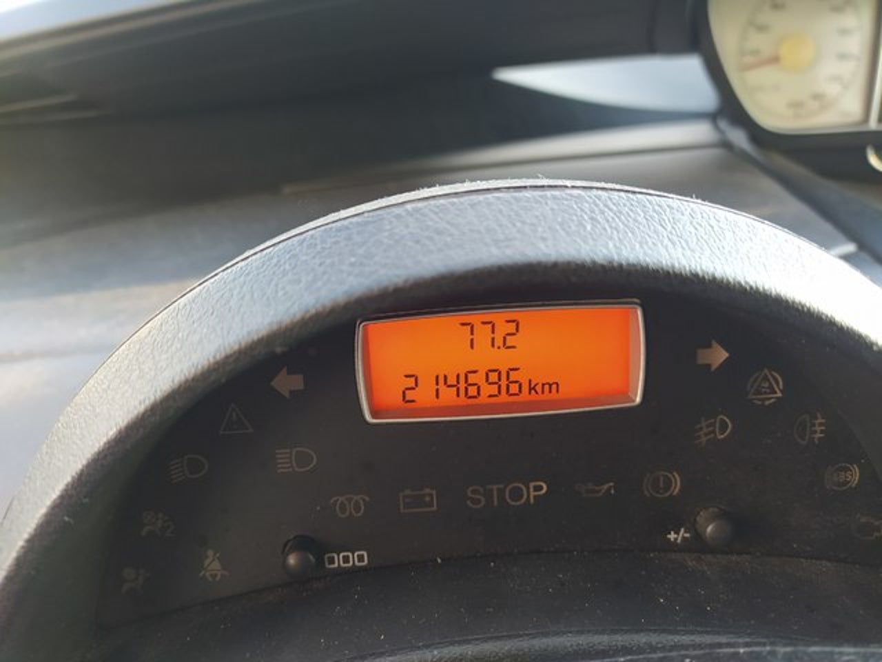 PEUGEOT 807