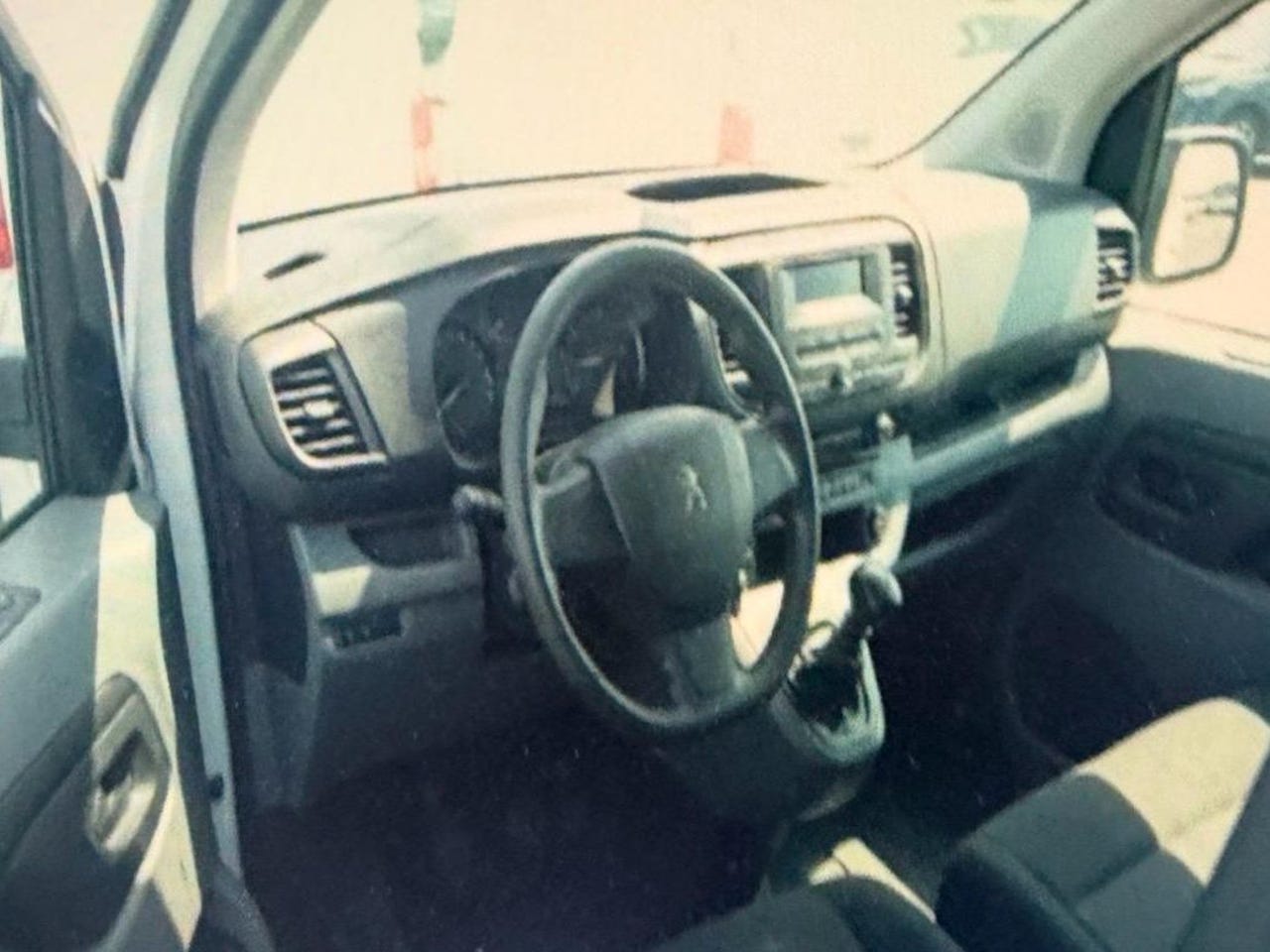 PEUGEOT Expert