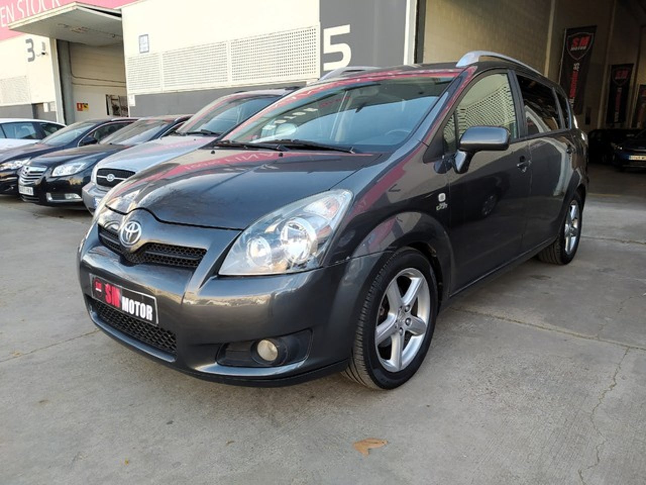 TOYOTA Corolla Verso