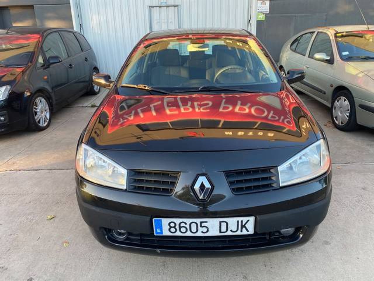 RENAULT Megane