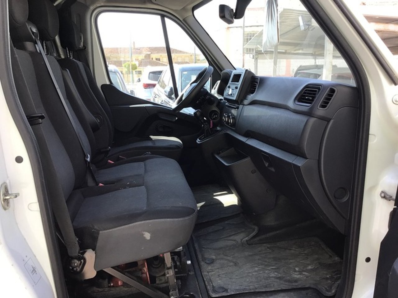 RENAULT Master