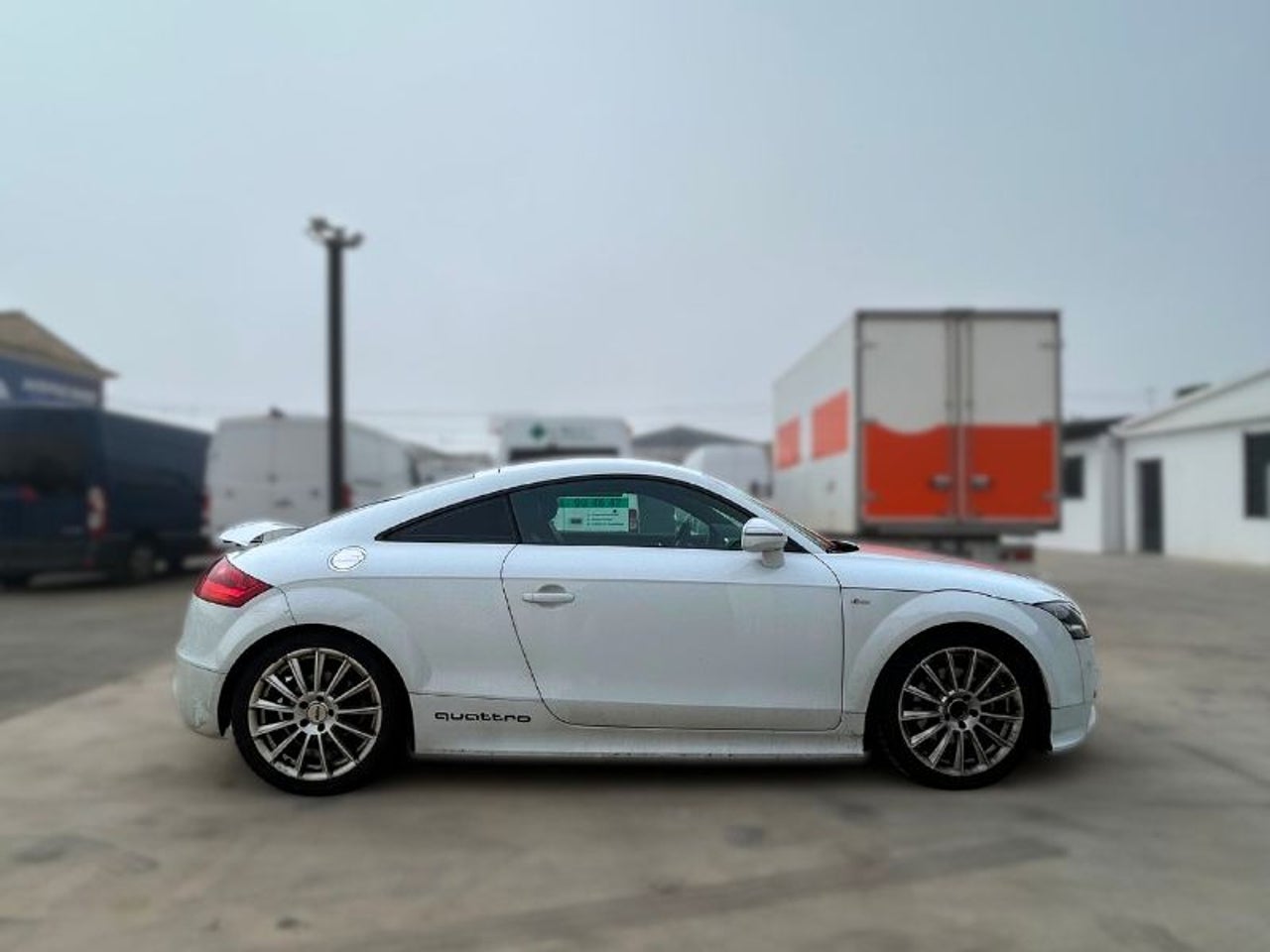 AUDI TT