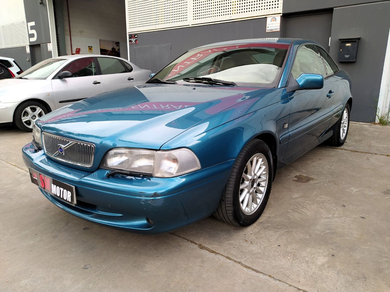 VOLVO C70