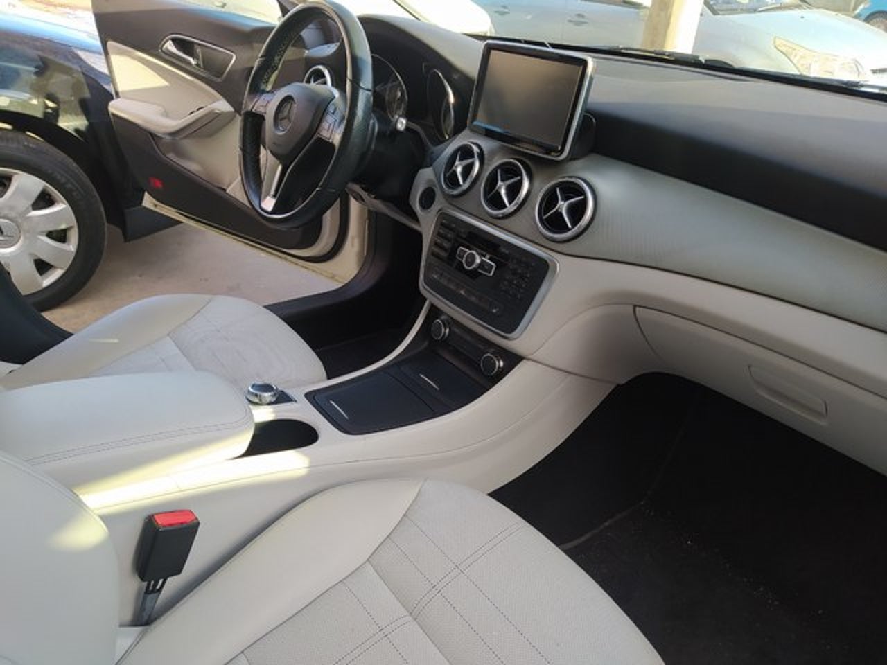 MERCEDES-BENZ Clase CLA