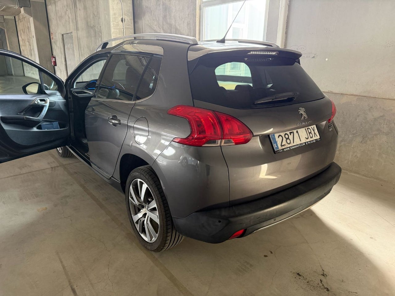 PEUGEOT 2008