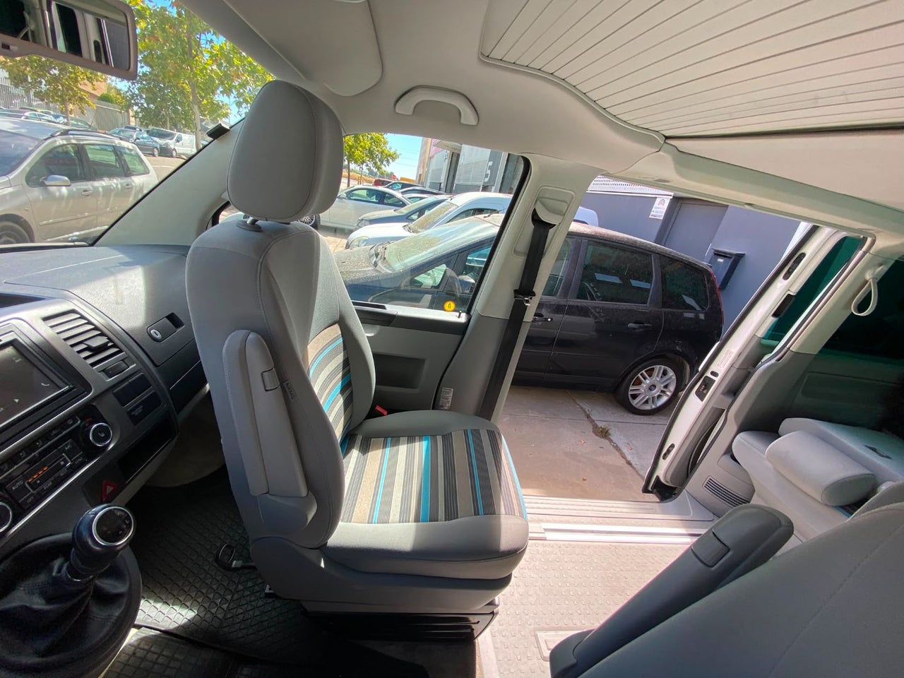 VOLKSWAGEN California