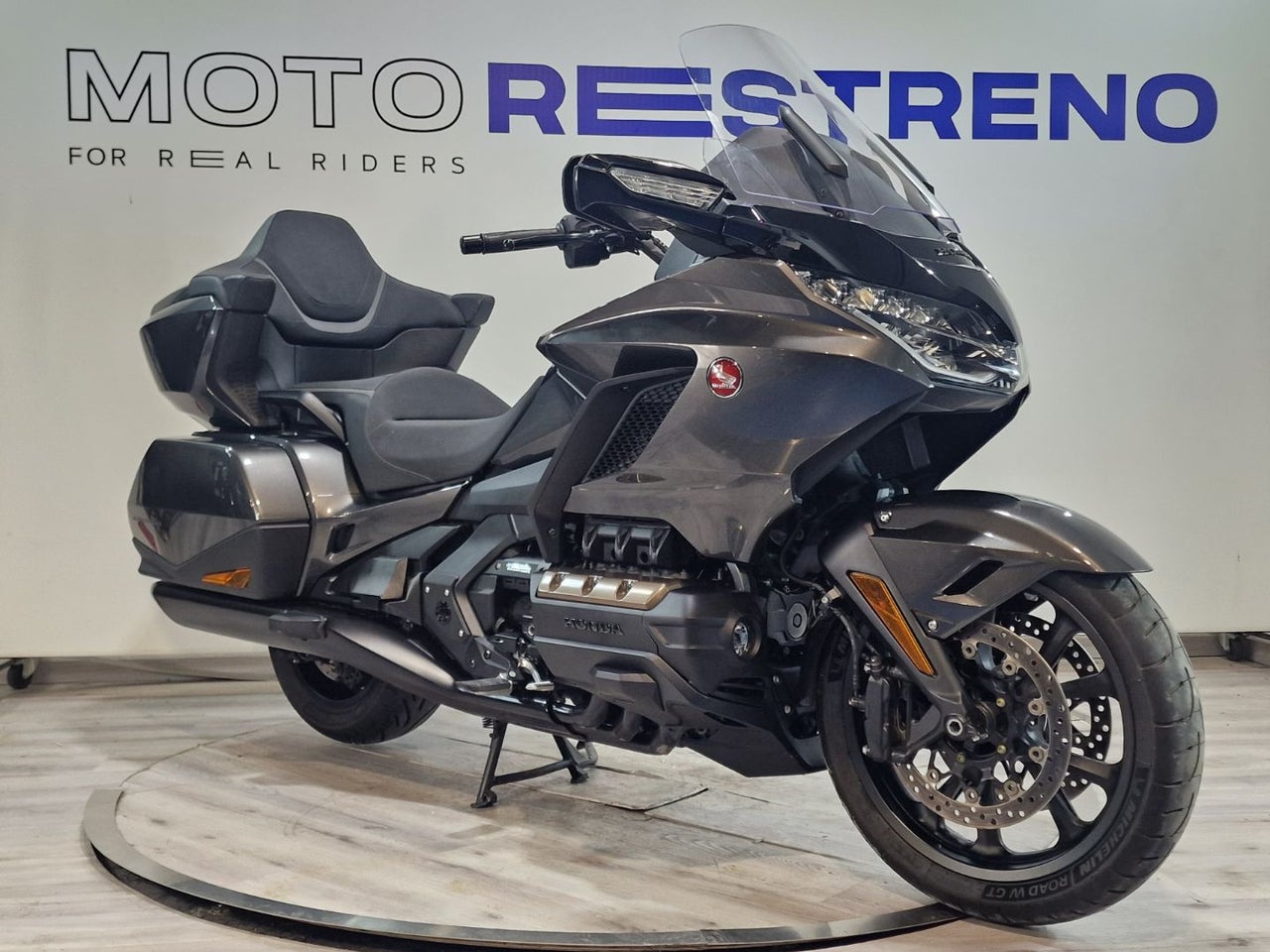 Ver moto HONDA GL 1800 GOLDWING