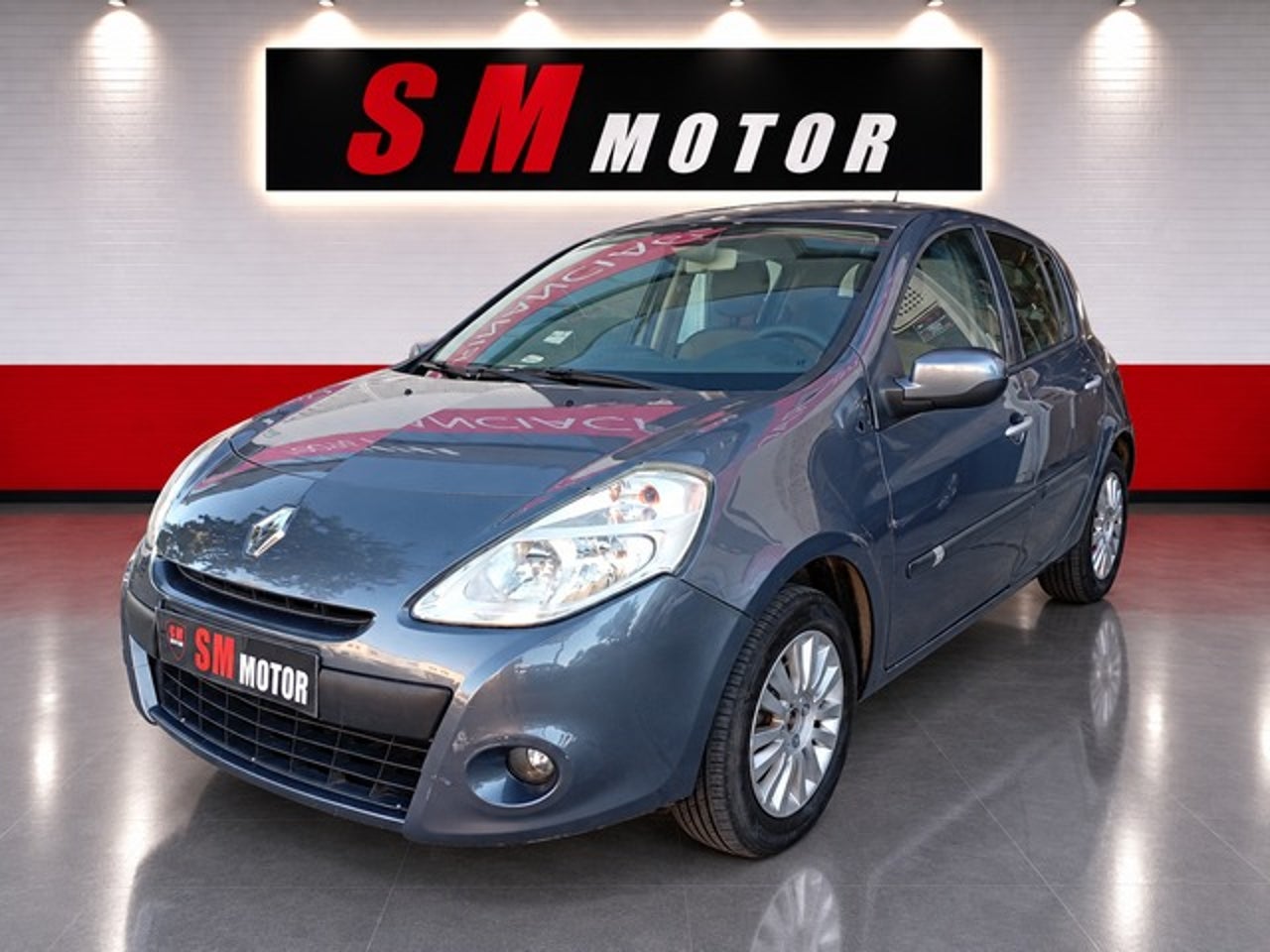 RENAULT Clio