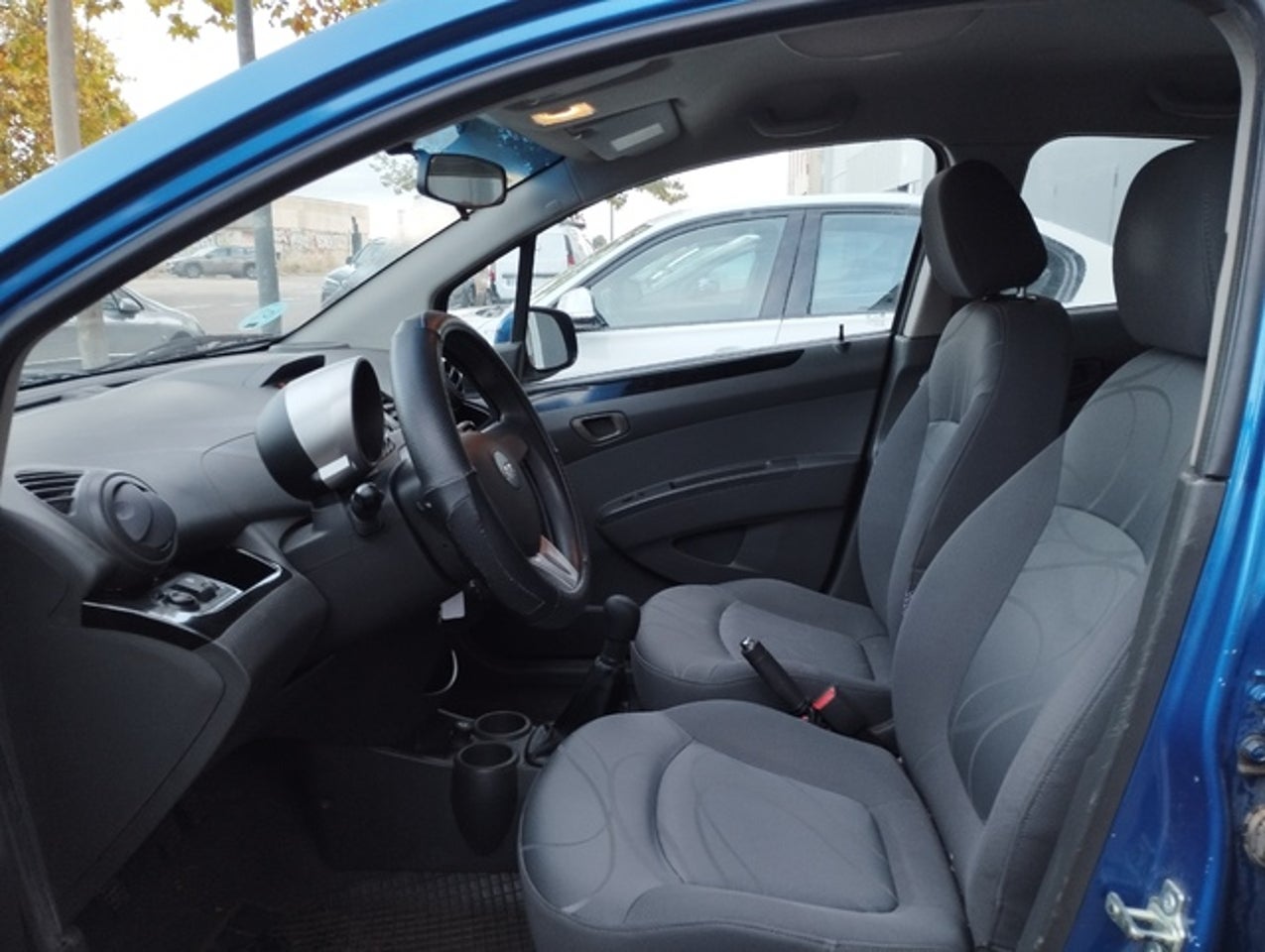 CHEVROLET Spark