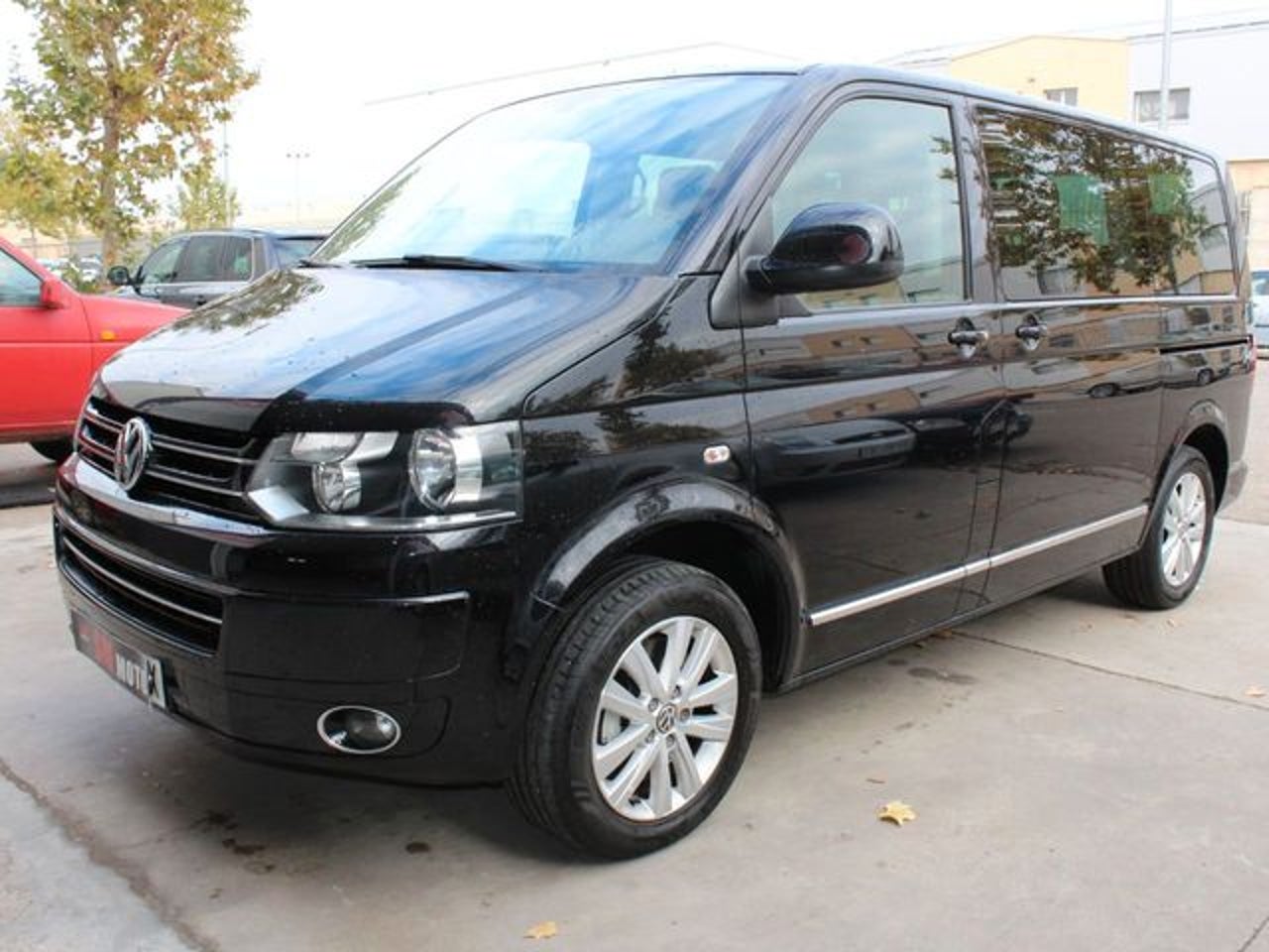 VOLKSWAGEN Multivan