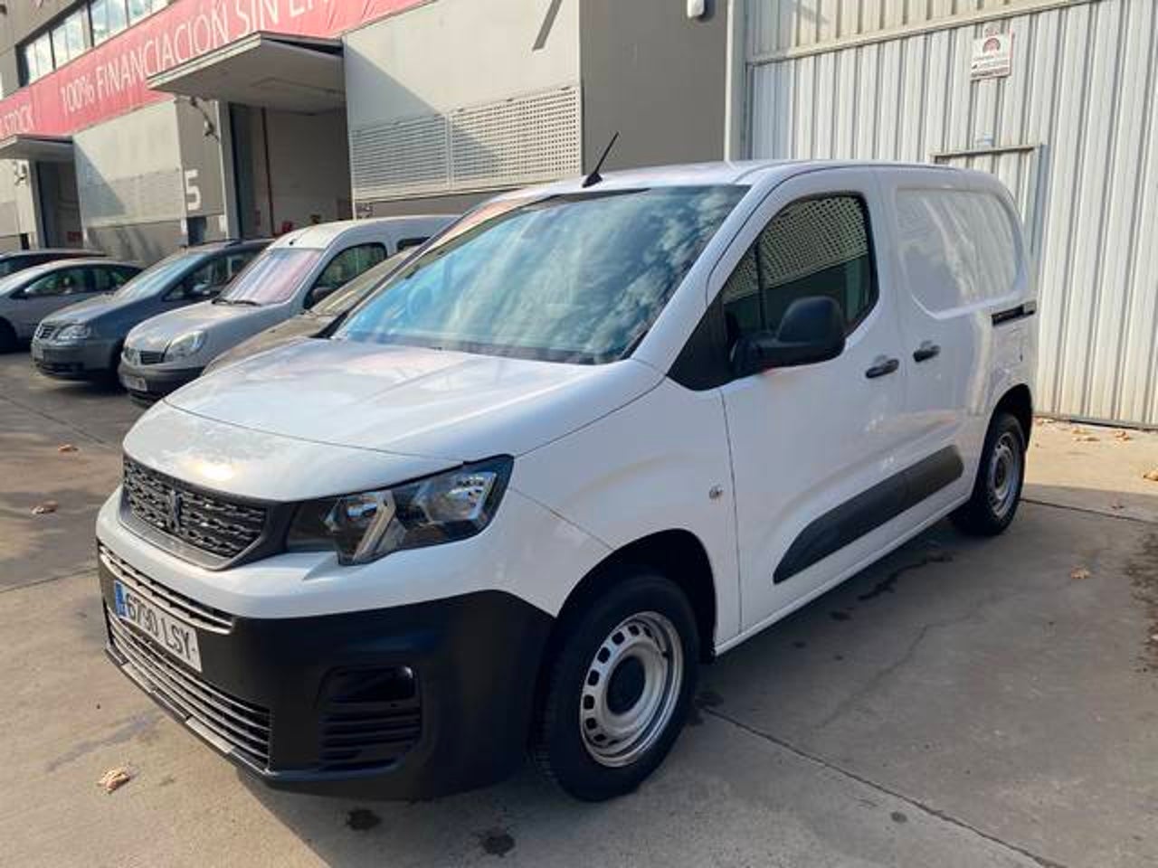 PEUGEOT Partner