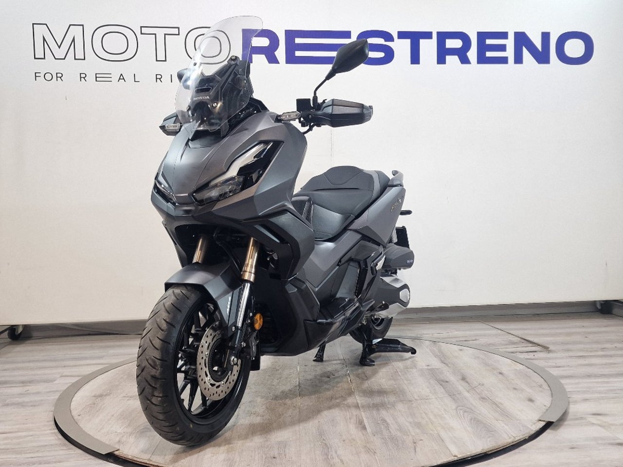 Ver moto HONDA ADV 350Versión 2022 - 2024