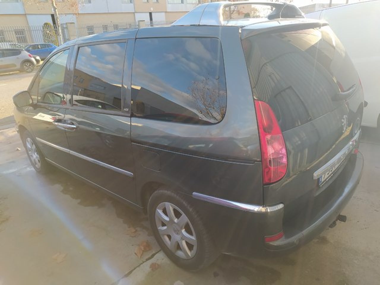 PEUGEOT 807