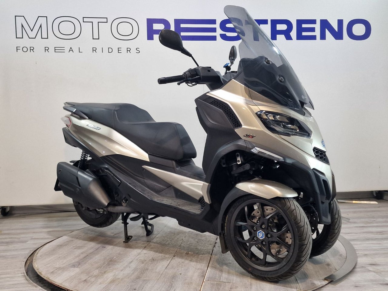 Ver moto PIAGGIO MP3400 HPE