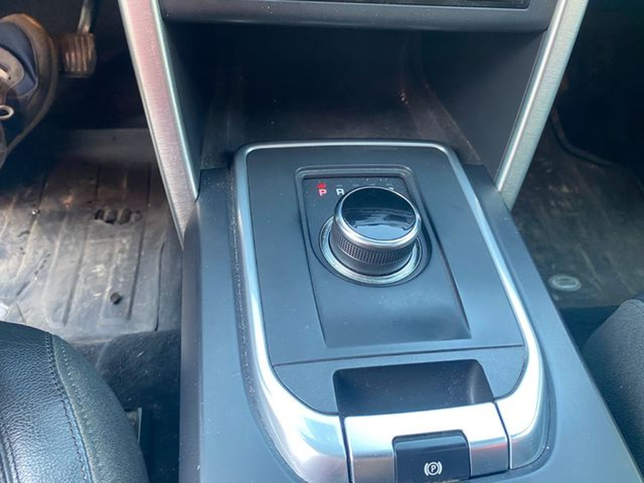 LAND-ROVER Discovery Sport