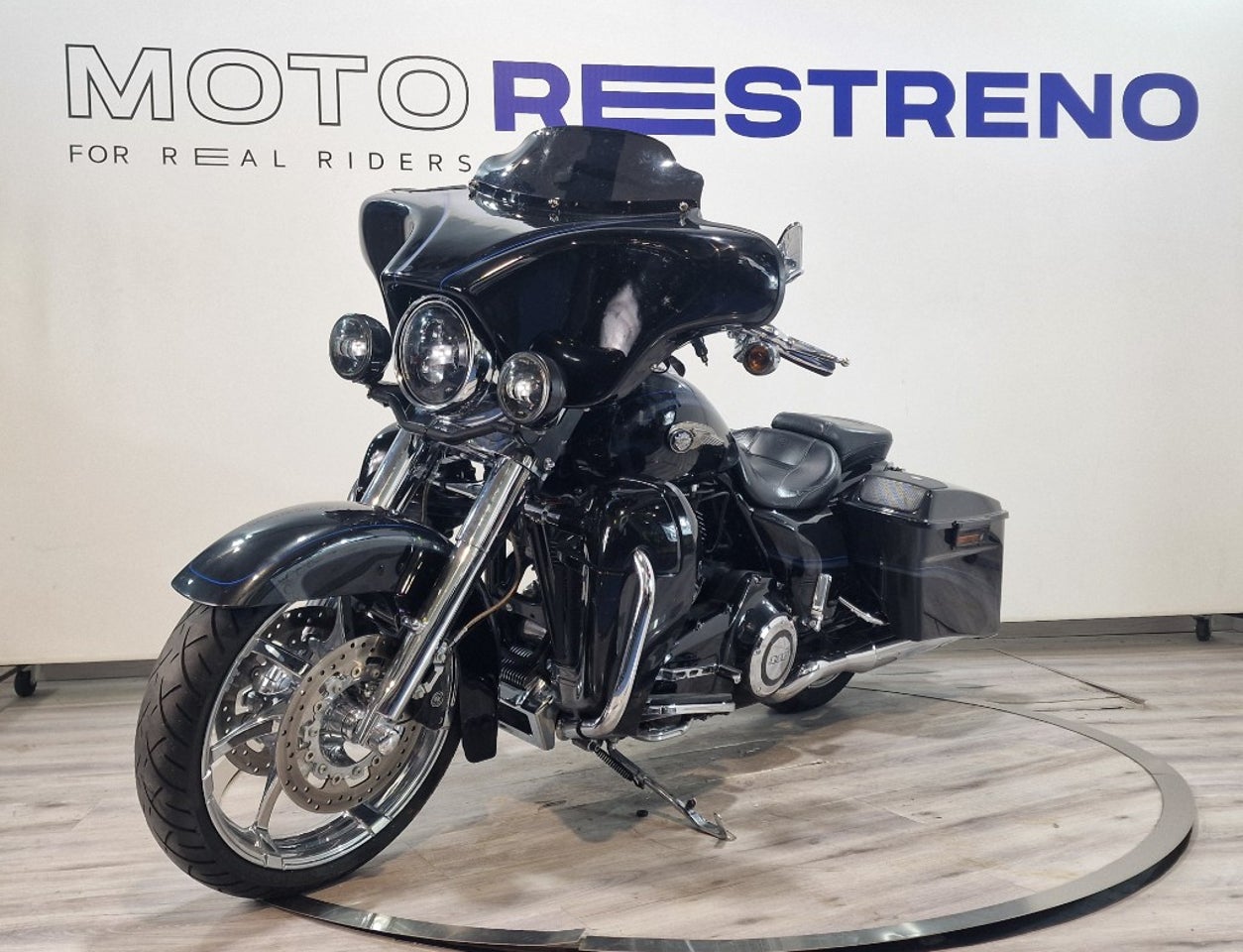 Ver moto HARLEY DAVIDSON ROAD KING