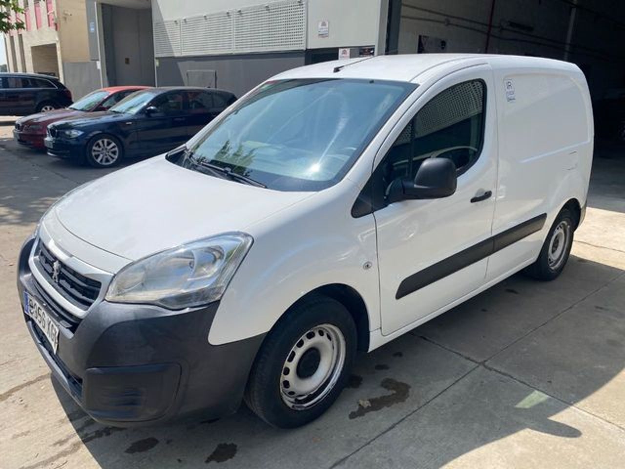 PEUGEOT Partner
