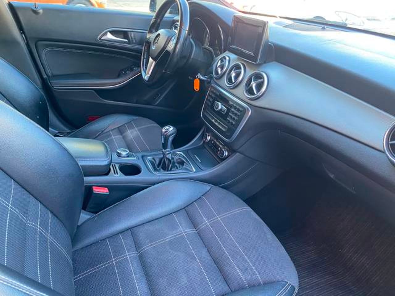 MERCEDES-BENZ Clase CLA