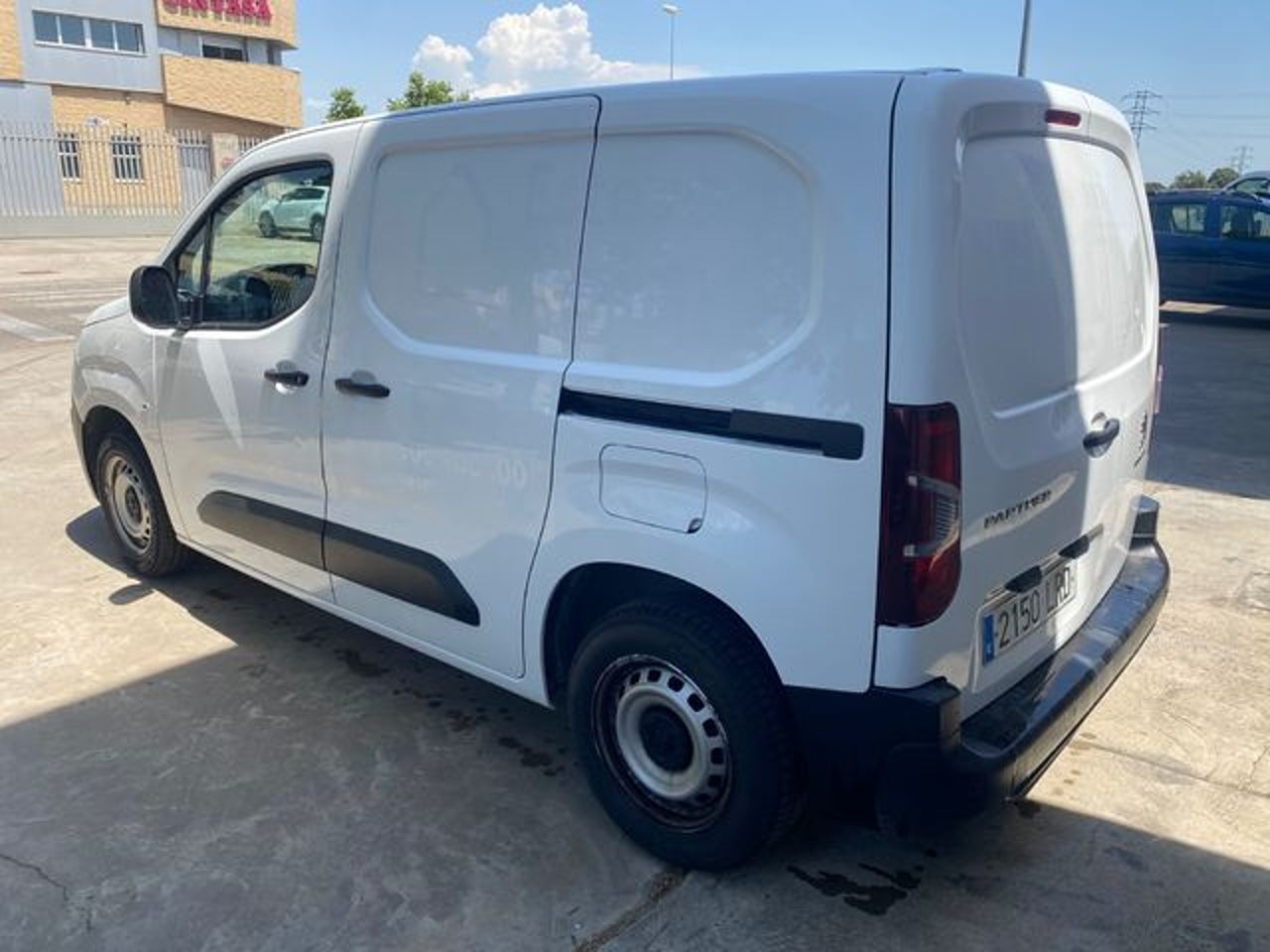 PEUGEOT Partner