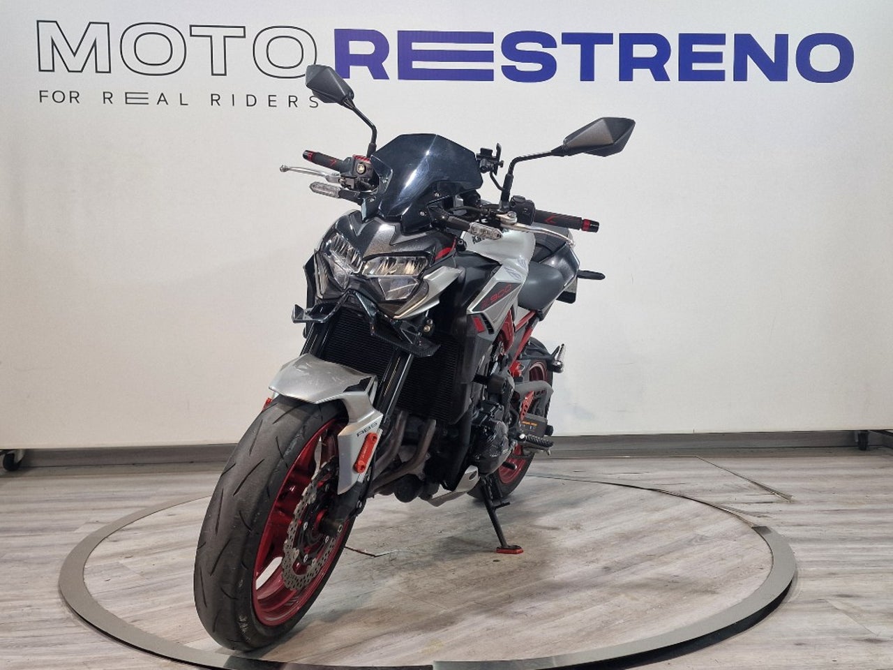 Ver moto KAWASAKI Z 900