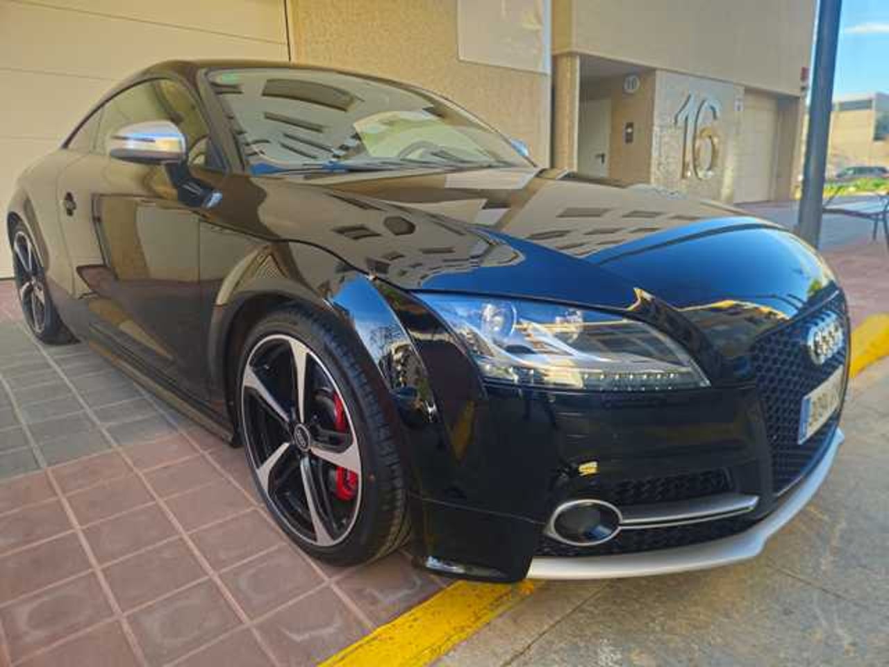 AUDI TT