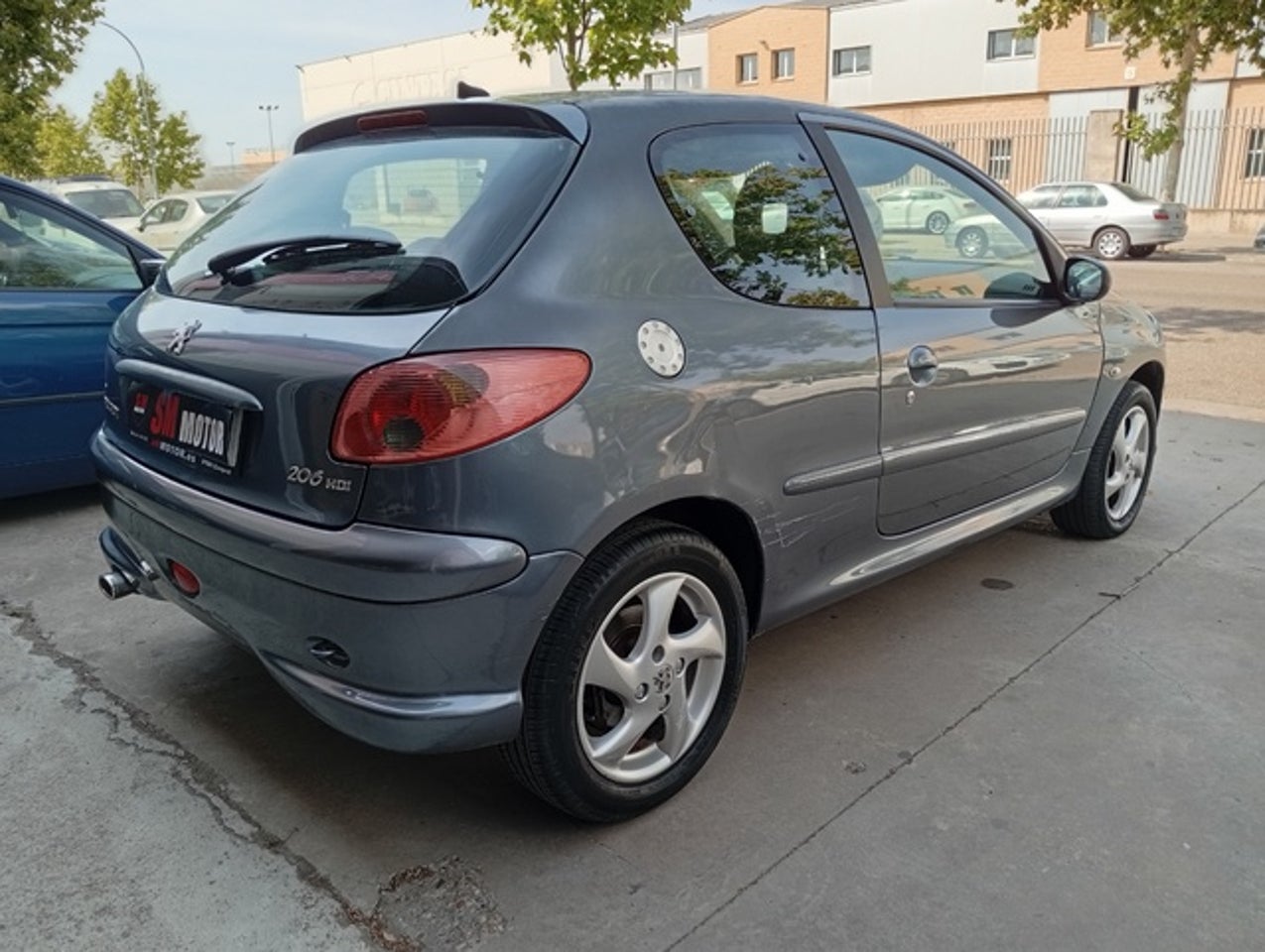 PEUGEOT 206
