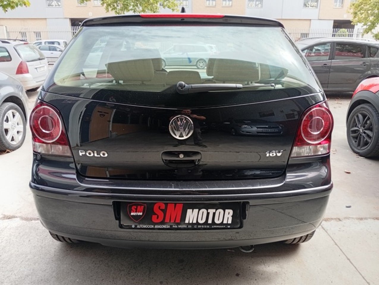VOLKSWAGEN Polo