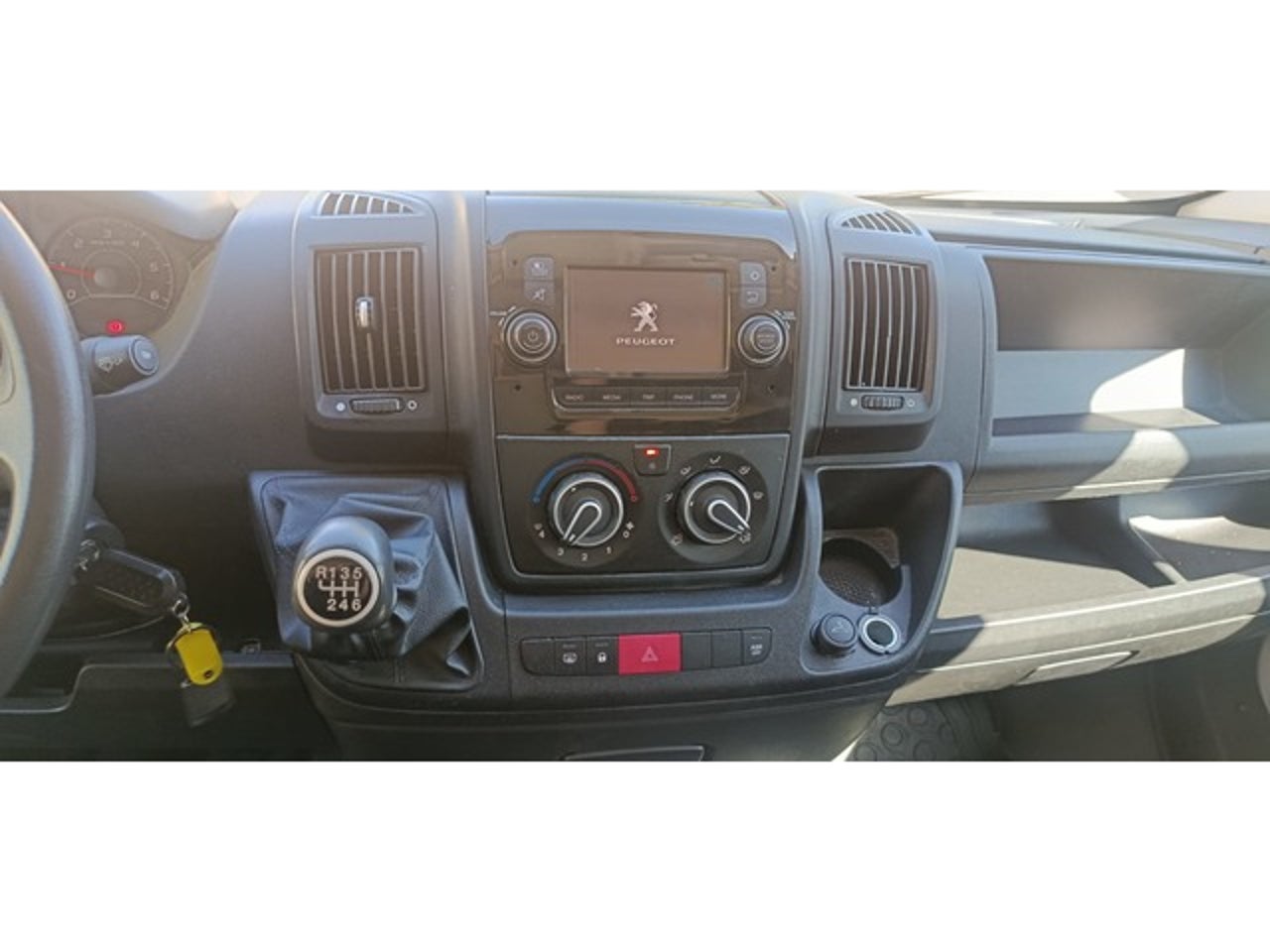 PEUGEOT Boxer