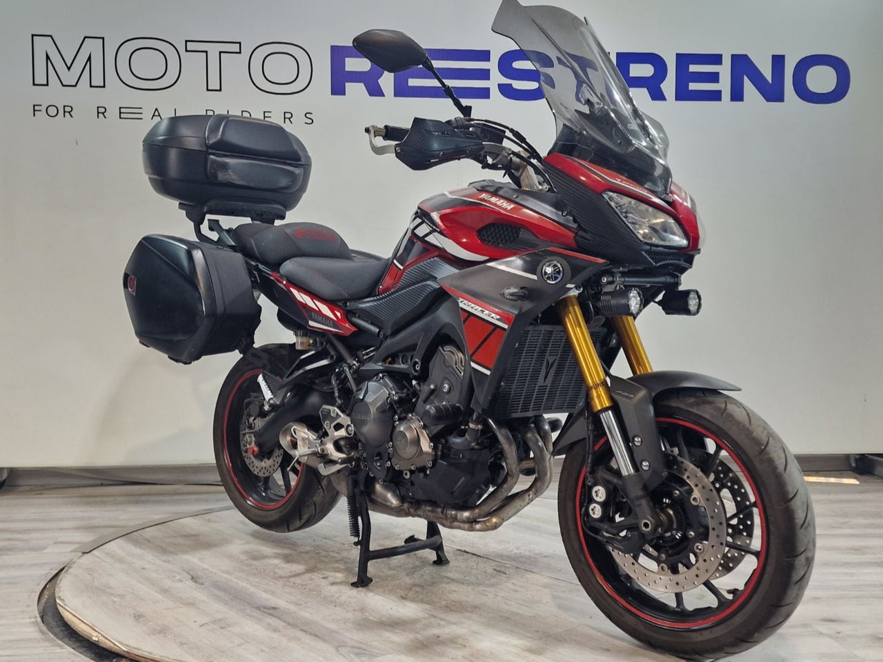 Ver moto YAMAHA MT-09 ABS TRACERVersión 2015 - 2017