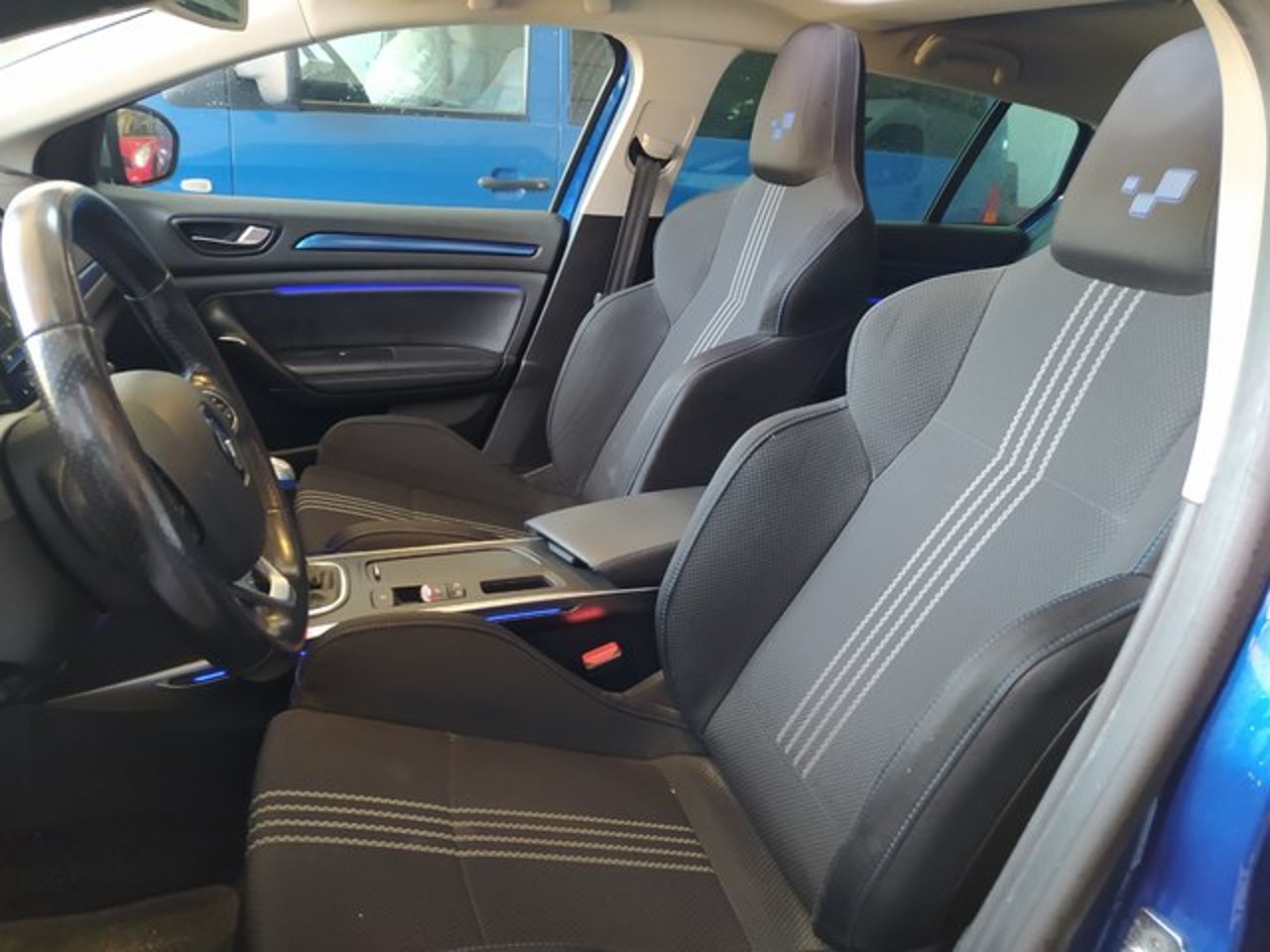 RENAULT Megane