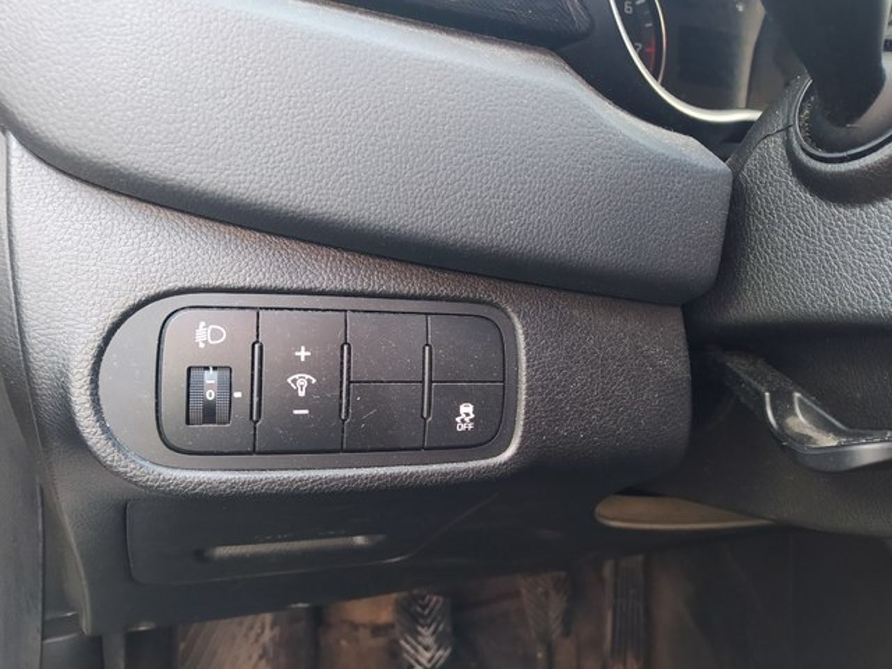 KIA Carens