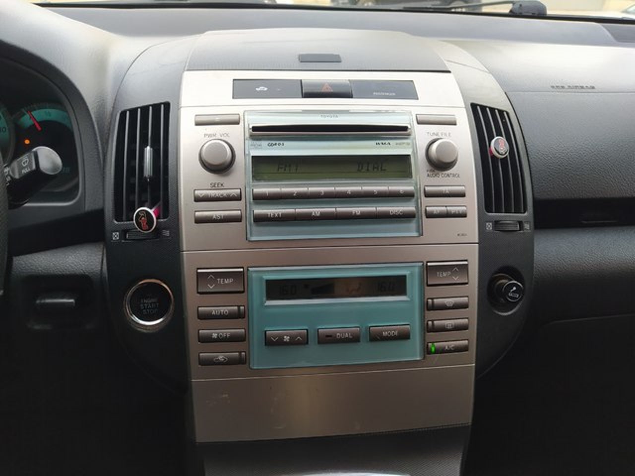 TOYOTA Corolla Verso
