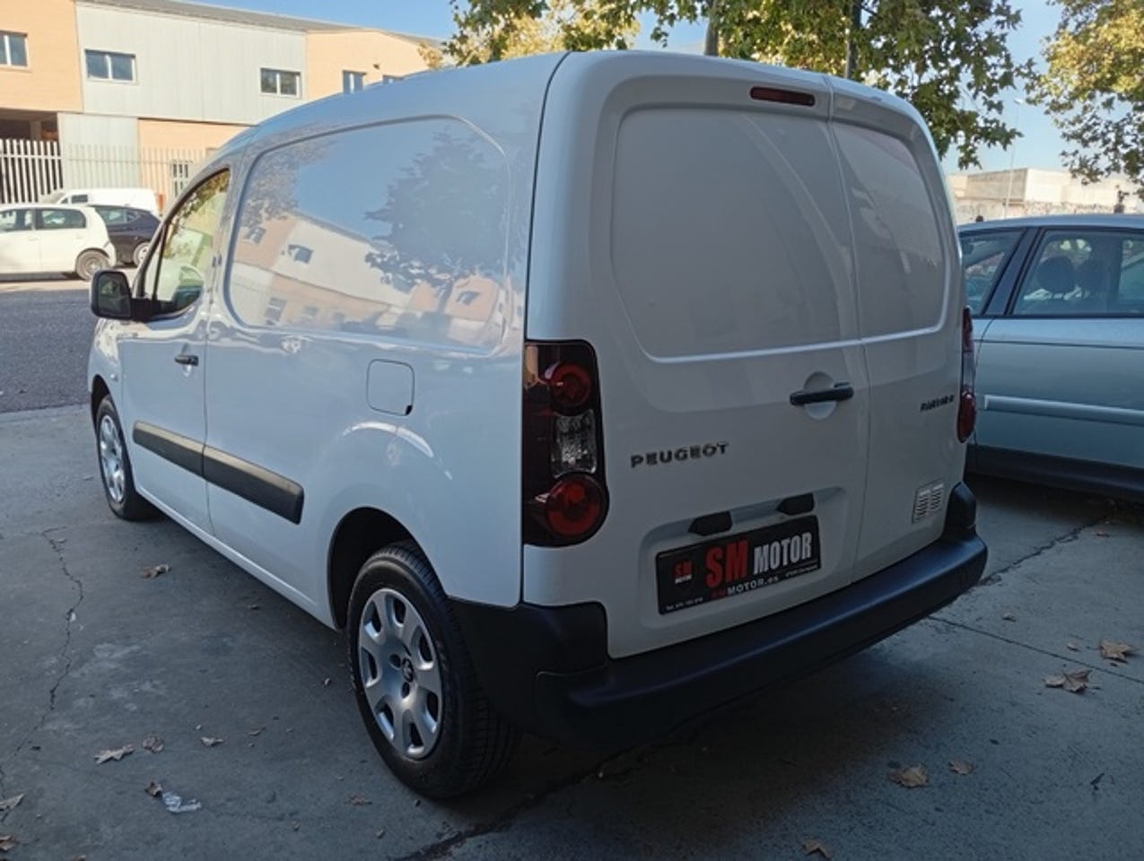 PEUGEOT Partner