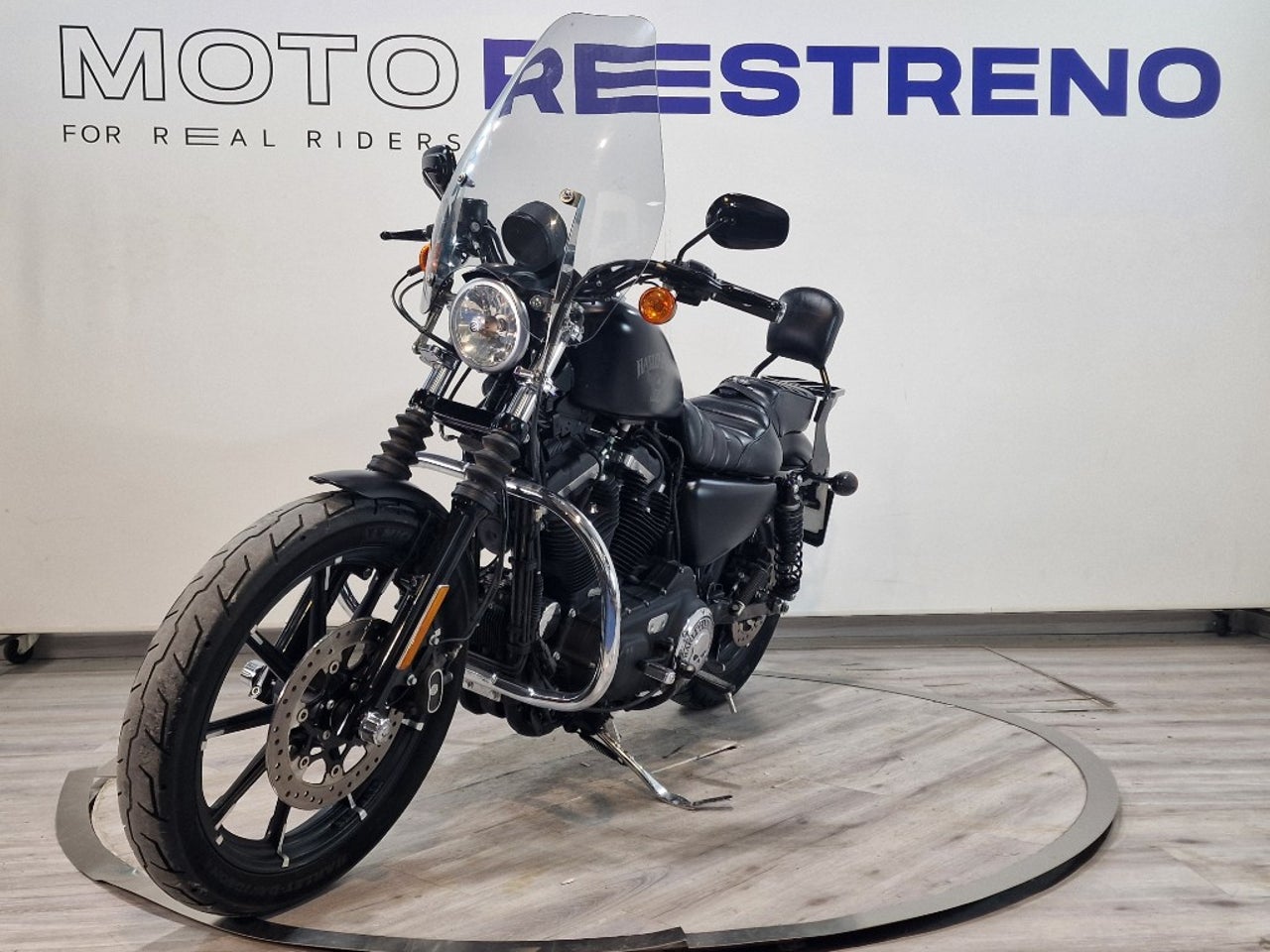 Ver moto HARLEY DAVIDSON SPORTSTER 883Iron