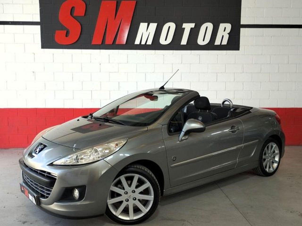 PEUGEOT 207