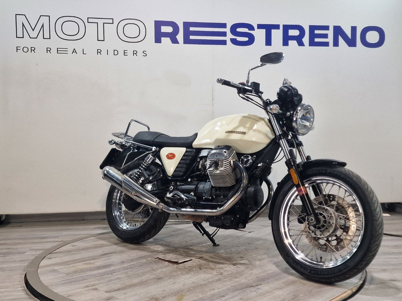 Ver moto MOTO GUZZI V7 CAFE CLASSICVersión 2008 - 2013