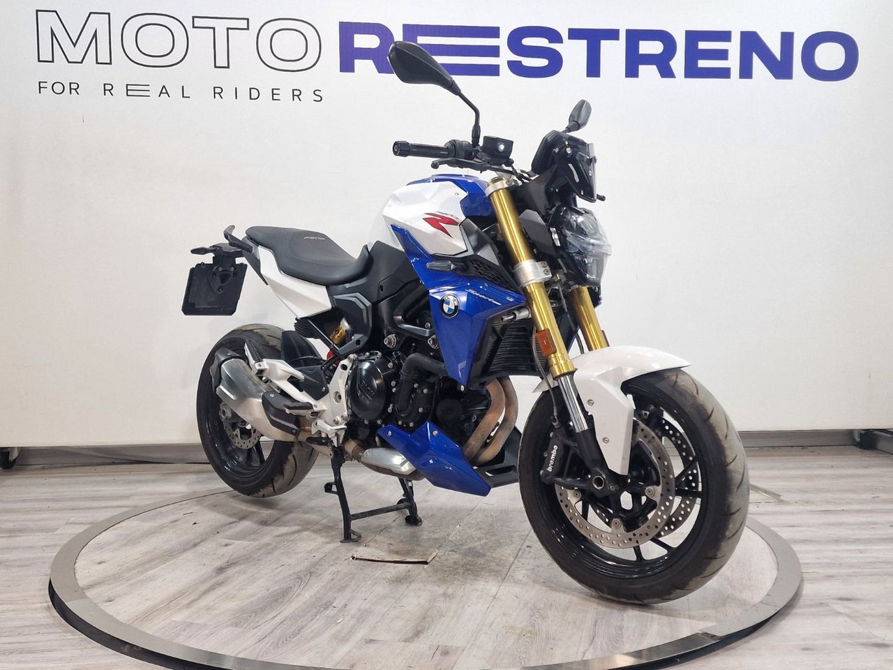 Ver moto BMW F 900 RVersión 2020