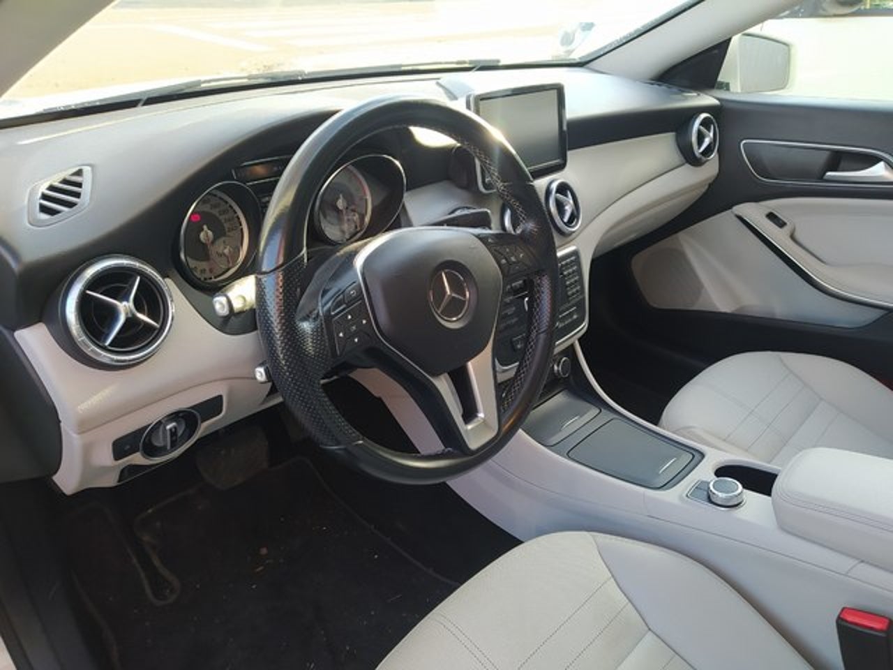 MERCEDES-BENZ Clase CLA