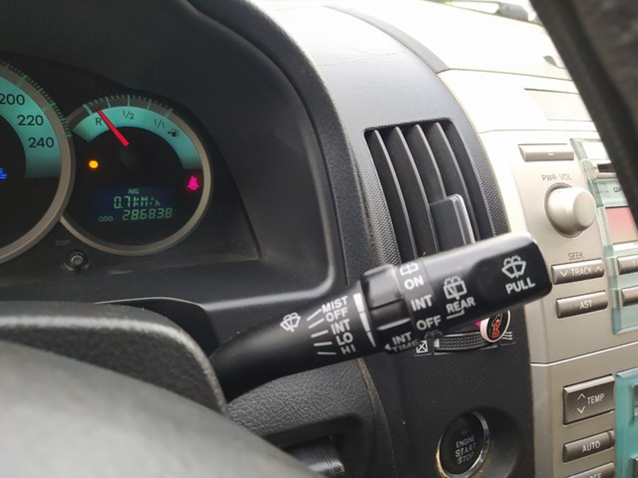 TOYOTA Corolla Verso