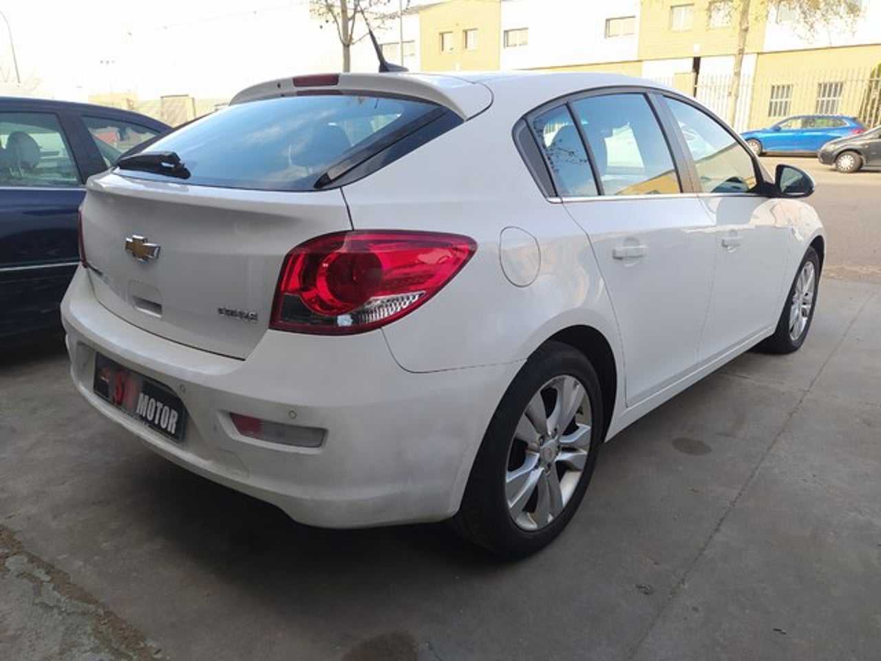 CHEVROLET Cruze