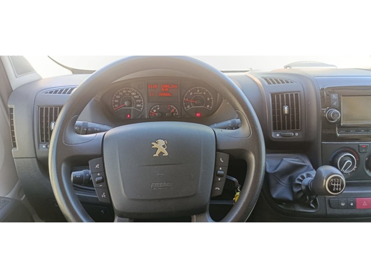 PEUGEOT Boxer